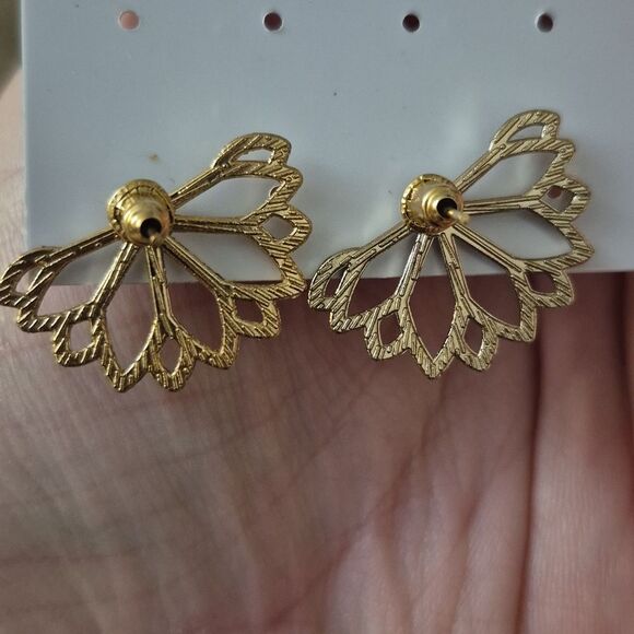 3/$16💥  Lotus Flower Ear Jacket & Stud Gold Stone Silver Fashion Earrings - Picture 5 of 7